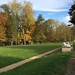 Domaine Du Plessis Bed & Breakfast 4*