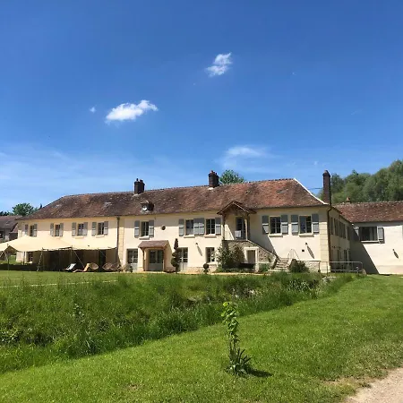 Domaine Du Plessis 4*