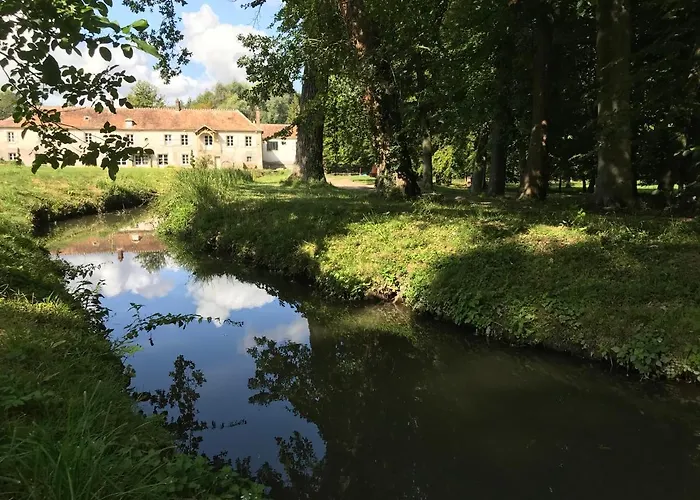 Domaine Du Plessis 住宿加早餐酒店